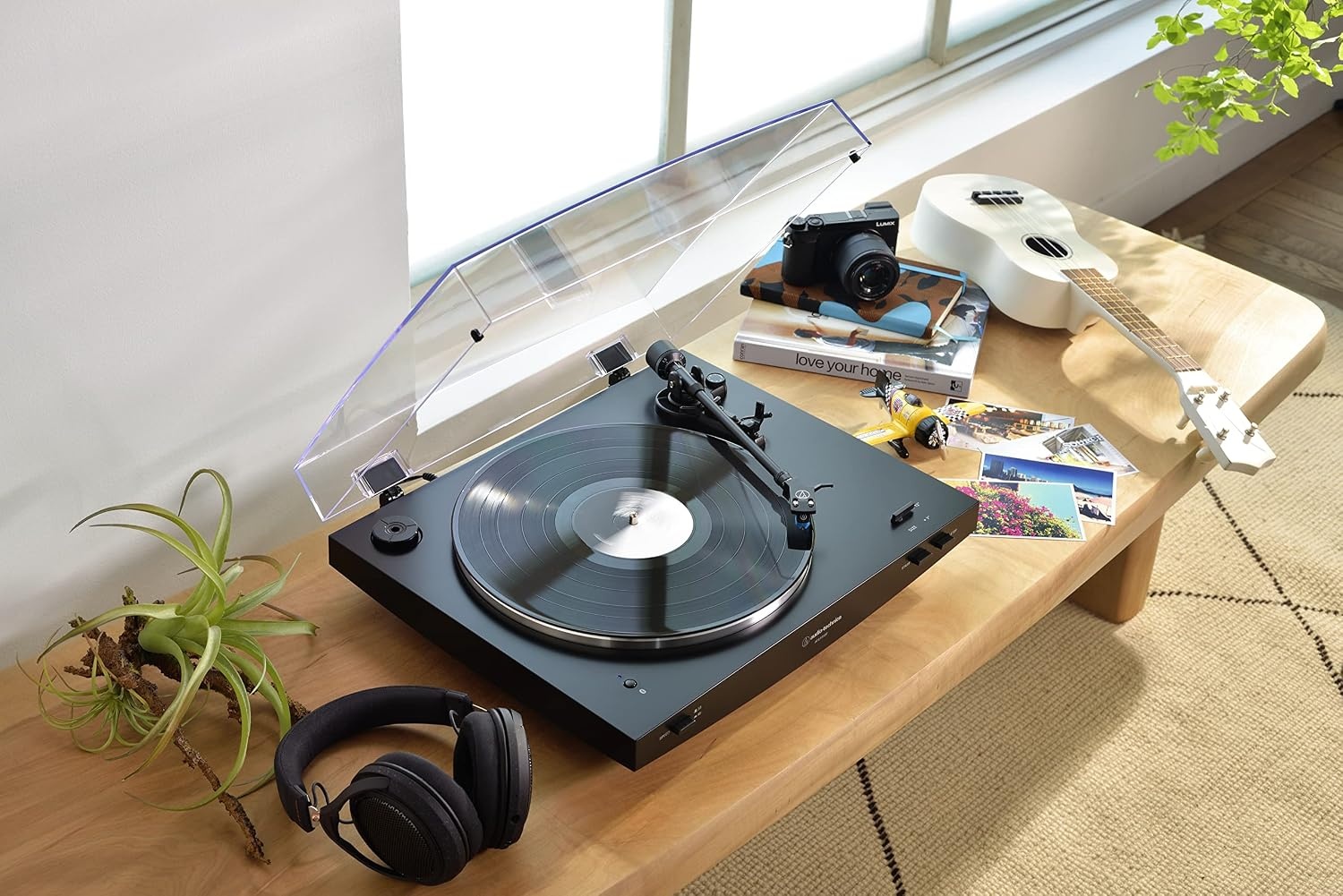image:imageAudioTechnica Audio Technica ATLP3XBTWH Bluetooth Turntable Belt Drive Fully Automatic 3345 WhiteBlack