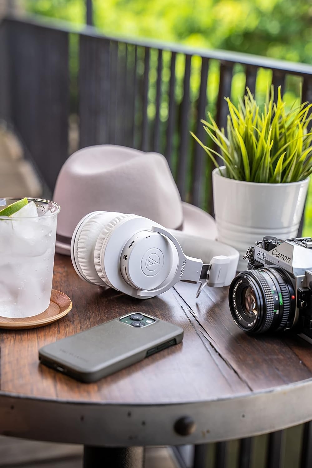 image:imageAudioTechnica ATHM20xBT Wireless OverEar Headphones BlackWhite